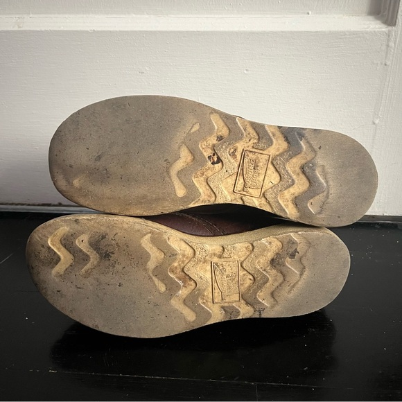 Ladies Red Wing Brown Round Toe Boots - Picture 2 of 6